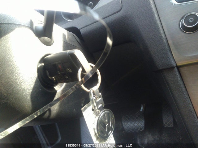 3VW217AU8FM072535 Volkswagen Golf Trendline/highline