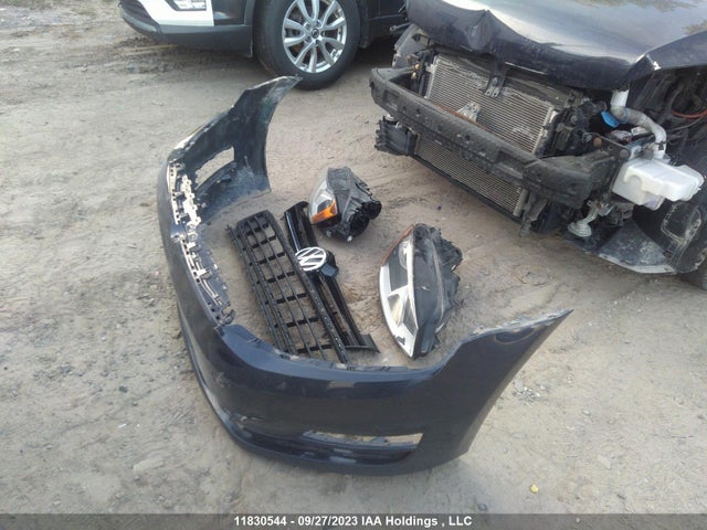 3VW217AU8FM072535 Volkswagen Golf Trendline/highline