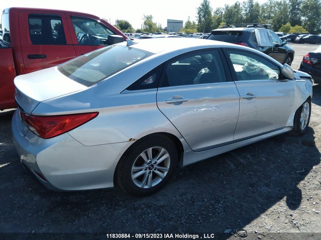 Hyundai SONATA GL 2014 5NPEB4AC8EH822751 Image 4