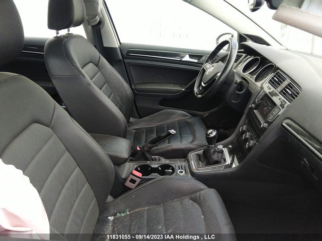 3VWFA7AU4FM502482 Volkswagen Golf Sportwagon Trendline/comfortline