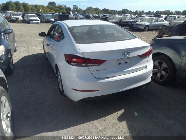 Hyundai Elantra Le 2018 5NPD74LF6JH233129 Image 3