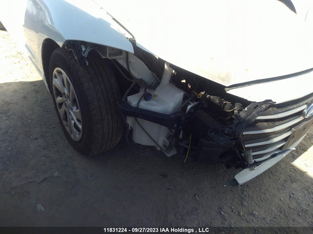 Hyundai Elantra Le 2018 5NPD74LF6JH233129 Image 6