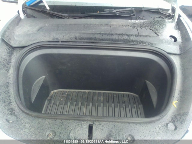 7SAYGDEE6NF315990 Tesla Model Y Long Range