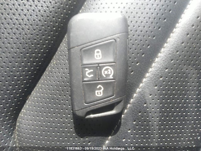 1V2NR2CA3KC586513 Volkswagen Atlas Execline
