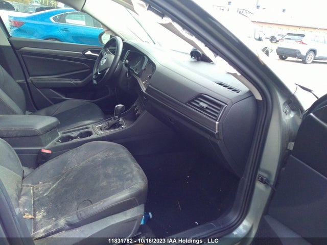 3VWE57BU1KM064075 Volkswagen Jetta Highline