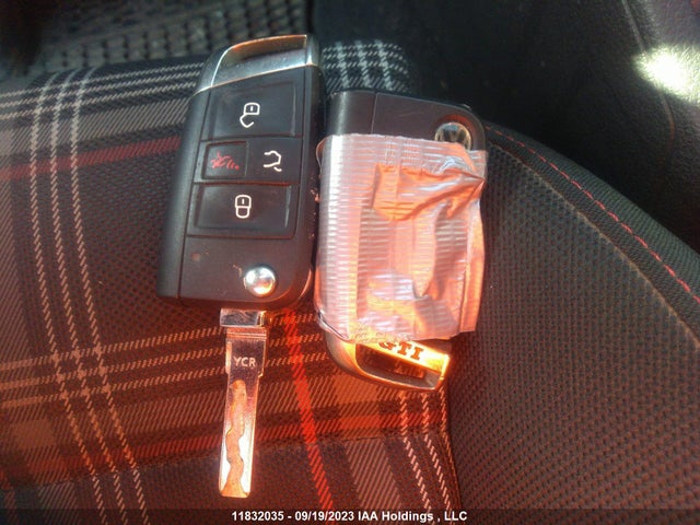 3VWYT7AU0FM052767 Volkswagen GOLF GTI