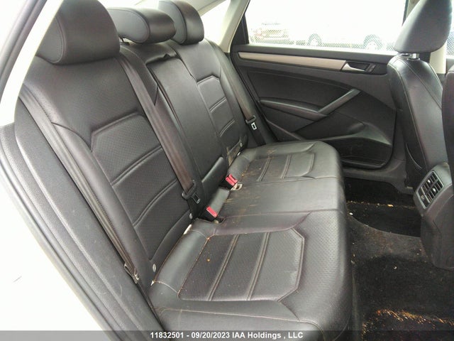 1VWBV7A39FC056311 Volkswagen Passat Comfortline