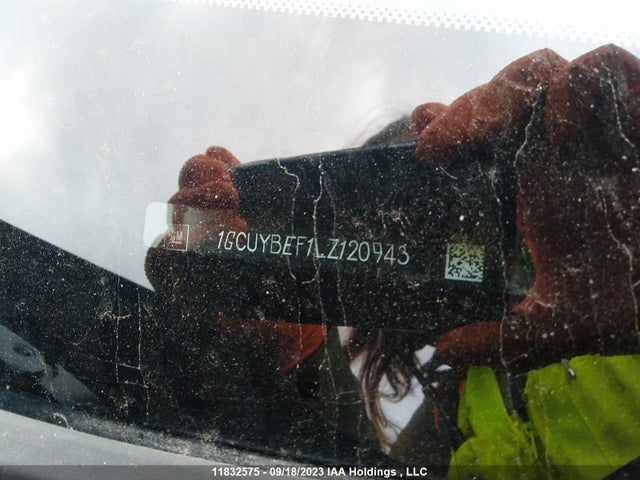 Chevrolet Silverado 1500 Custom 2020 1GCUYBEF1LZ120943 Image 9