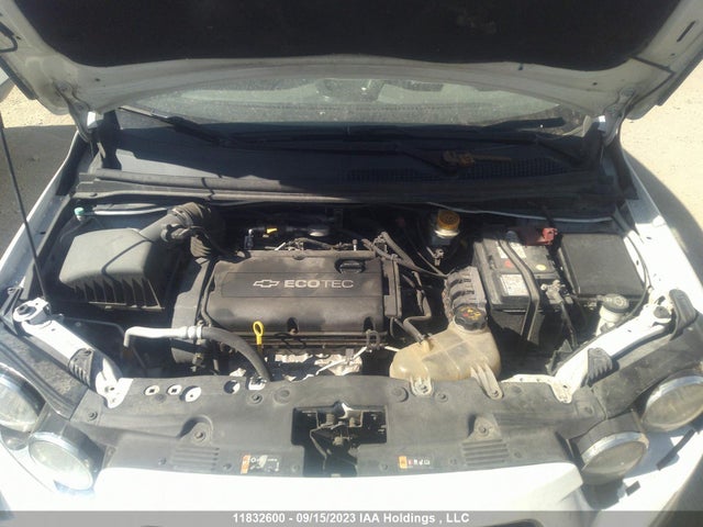Chevrolet SONIC LT 2014 1G1JC6EH0E4177444 Image 10