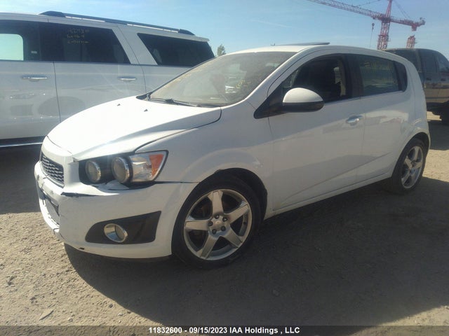 Chevrolet SONIC LT 2014 1G1JC6EH0E4177444 Image 2