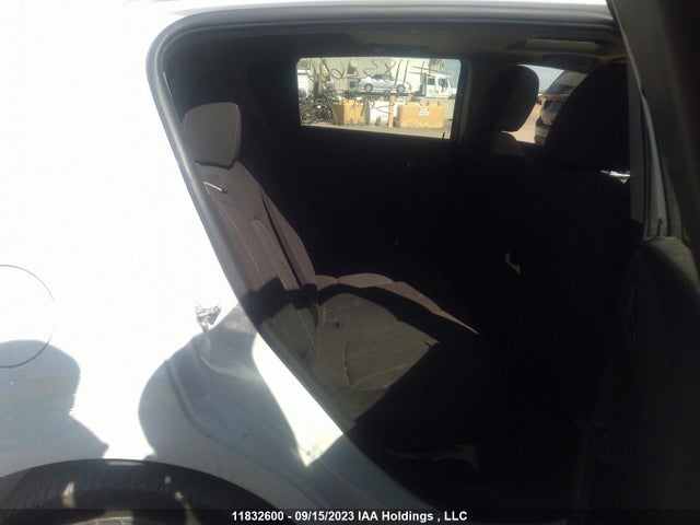 Chevrolet SONIC LT 2014 1G1JC6EH0E4177444 Image 8