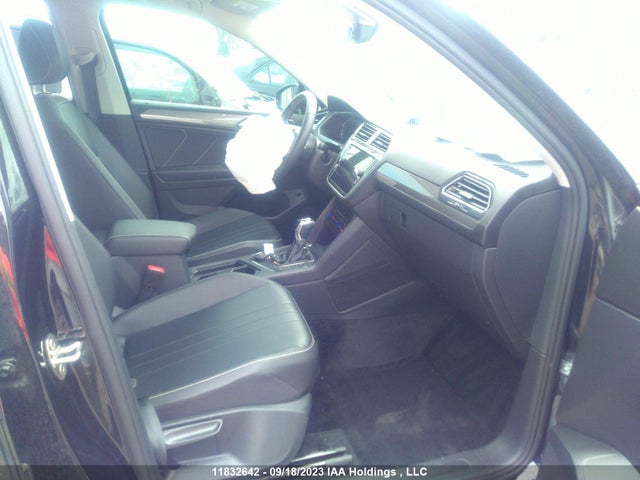 3VV2B7AX9NM098359 Volkswagen Tiguan Comfortline