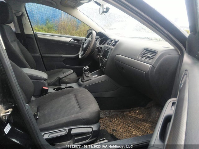 3VW2K7AJ9FM322948 Volkswagen JETTA