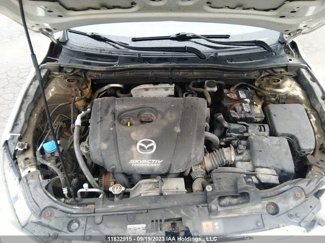 Mazda Mazda3 Gs-sky 2014 JM1BM1L74E1105427 Image 10