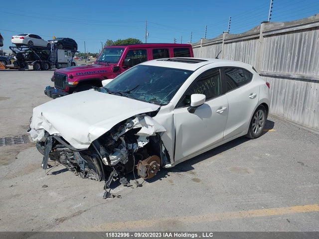 Mazda Mazda3 Gs-sky 2014 JM1BM1L75E1105811 Image 2