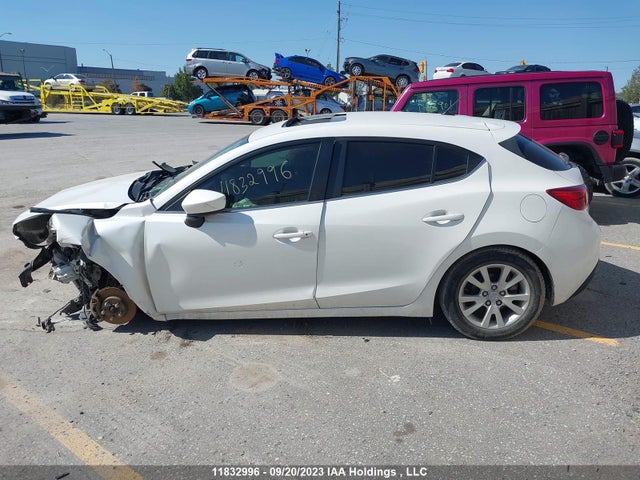 Mazda Mazda3 Gs-sky 2014 JM1BM1L75E1105811 Image 3