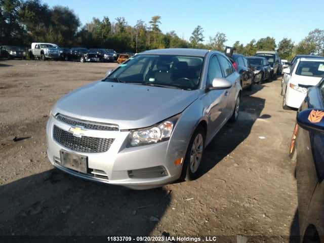 Chevrolet Cruze 1lt 2014 1G1PC5SB7E7458921 Image 2