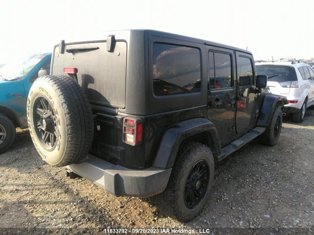 1C4BJWEG5FL755036 Jeep Wrangler Unlimited Sahara