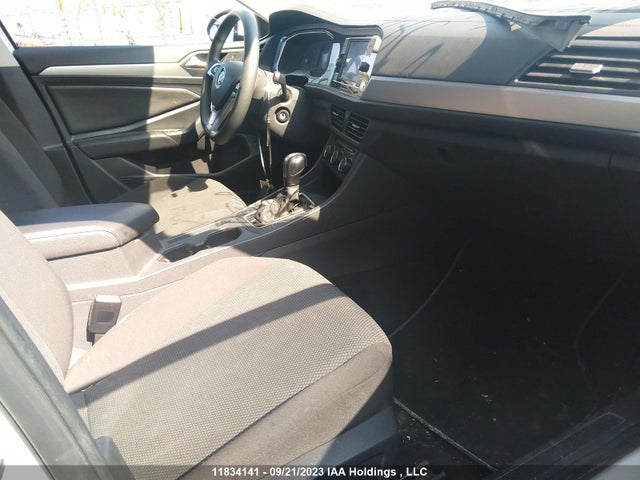 3VWC57BU2KM063220 Volkswagen Jetta Comfortline