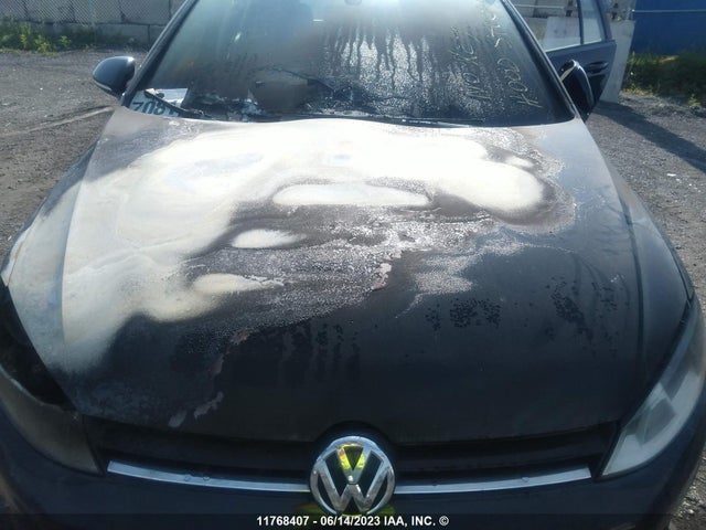3VW017AU2HM526577 Volkswagen Golf Sportwagen S