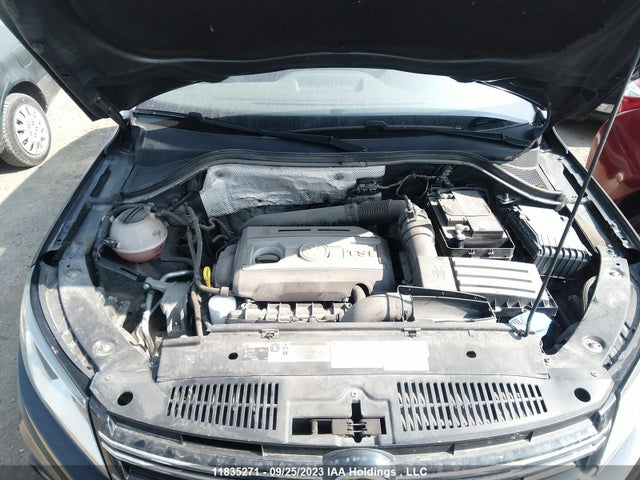 WVGMV7AX2HK003419 Volkswagen Tiguan Comfortline