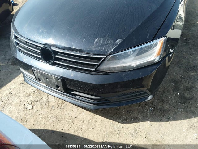 3VW1K7AJ2FM255122 Volkswagen Jetta Sedan Trendline/trendline+