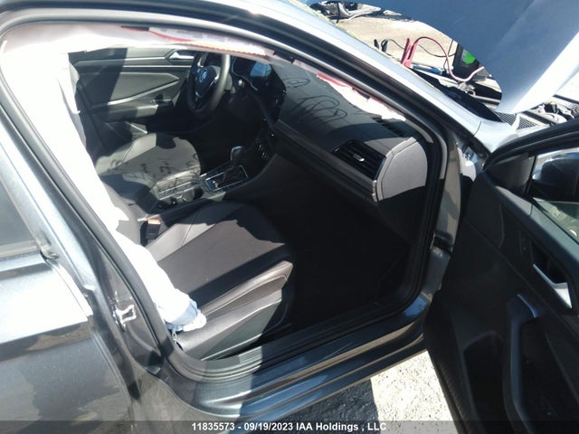 3VWE57BU8MM074167 Volkswagen Jetta Highline