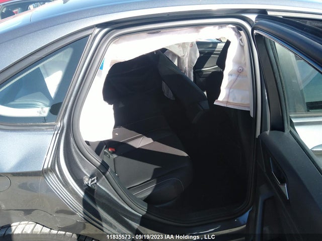 3VWE57BU8MM074167 Volkswagen Jetta Highline