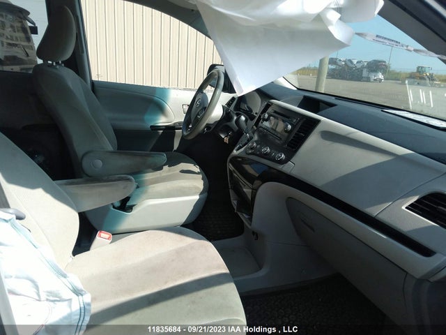 Toyota SIENNA 2014 5TDZK3DC0ES516340 Image 5