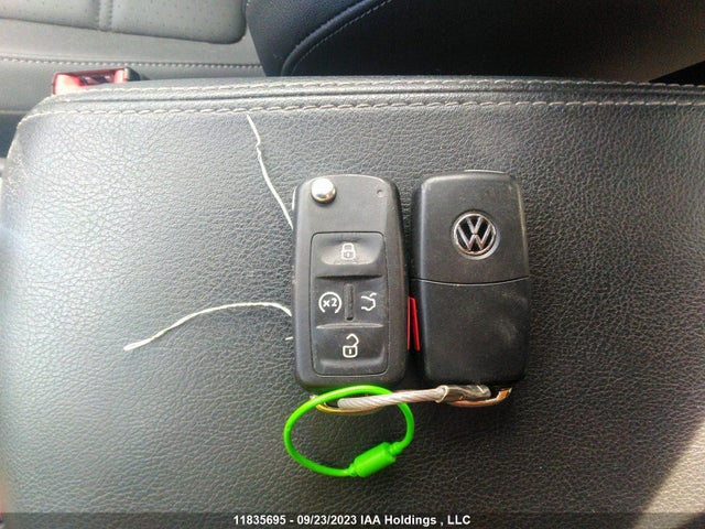 1VWBA7A35MC015179 Volkswagen Passat Highline