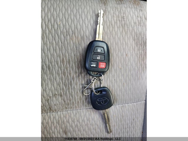 Toyota COROLLA CE/S/LE 2015 2T1BURHE6FC430616 Image 12