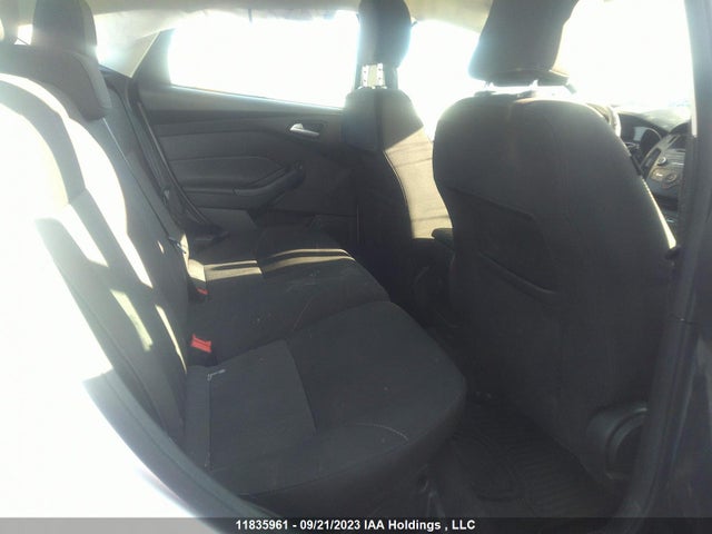 Ford FOCUS SE 2017 1FADP3K25HL293357 Image 8