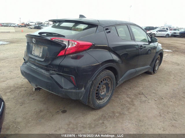Toyota C-HR 2019 JTNKHMBX3K1034333 Image 4