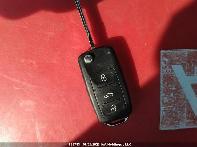 3VWG07AJ4EM413457 Volkswagen Jetta Sedan Highline