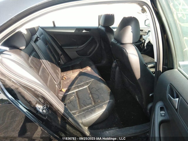 3VWG07AJ4EM413457 Volkswagen Jetta Sedan Highline