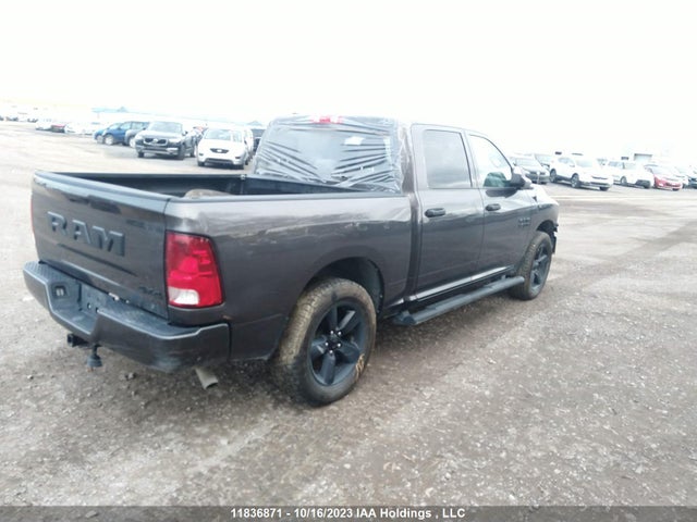 1C6RR7KG4NS210782 RAM 1500 Classic Express