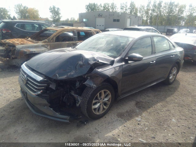 1VWAA7A35LC021669 Volkswagen Passat Comfortline