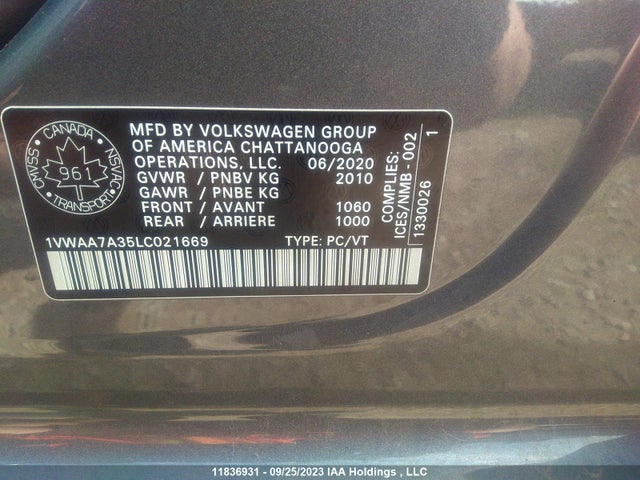 1VWAA7A35LC021669 Volkswagen Passat Comfortline