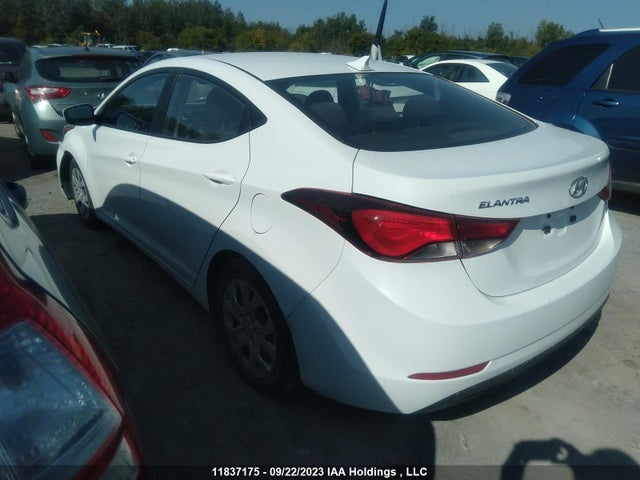 Hyundai ELANTRA GL 2015 5NPDH4AE4FH610314 Image 3