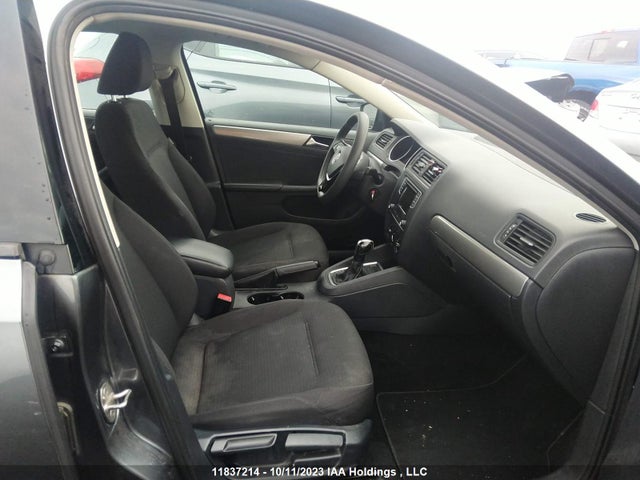 3VW267AJ4GM395103 Volkswagen Jetta Sedan Trendline/trendline+