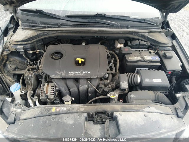 Hyundai ELANTRA GL 2017 KMHD84LF2HU384607 Image 10