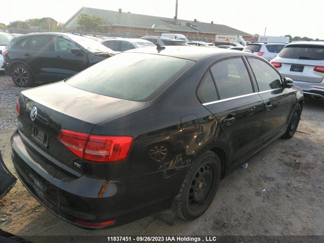 3VWLA7AJ2FM331322 Volkswagen Jetta Sedan Highline