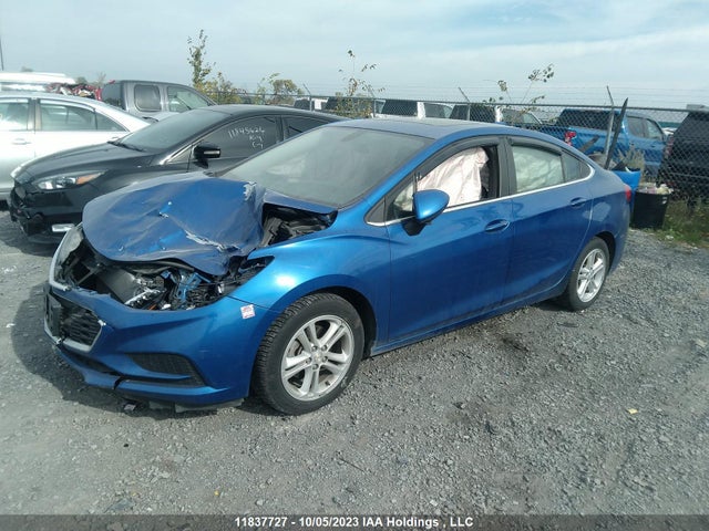 Chevrolet CRUZE LT 2018 1G1BE5SM3J7203103 Image 2