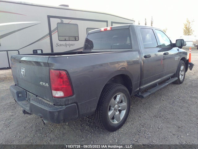 1C6RR7KT3JS282113 RAM 1500 Express