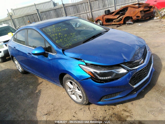 Chevrolet CRUZE LT 2017 1G1BE5SM9H7206677 Image 1
