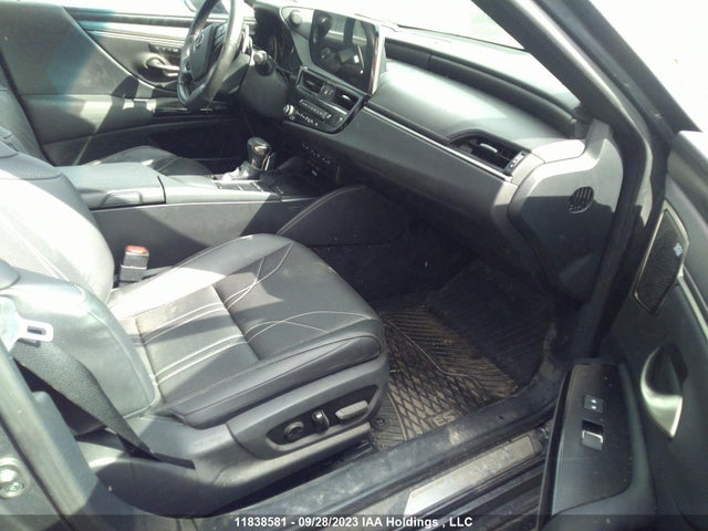 58AFZ1B17NU112021 Lexus Es Es 350