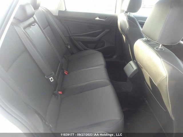 3VWE57BU7MM076718 Volkswagen Jetta Highline
