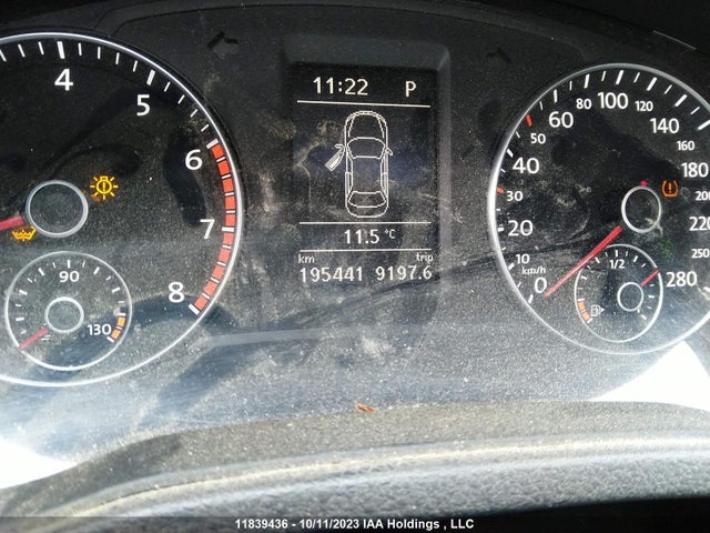1VWCS7A38FC056197 Volkswagen Passat Highline