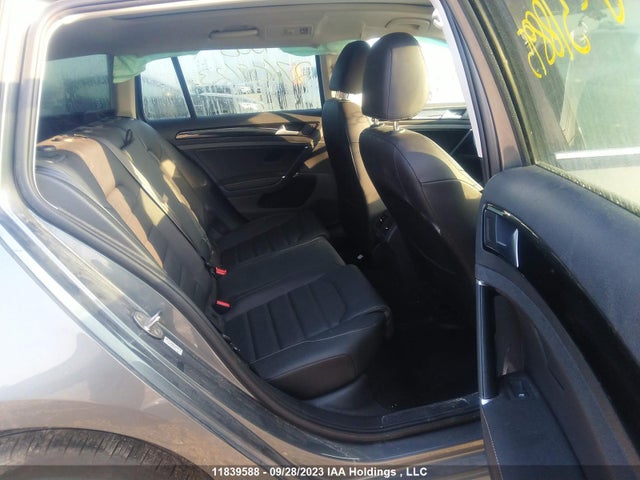 3VWR17AU0KM518895 Volkswagen Golf Sportwagen Execline