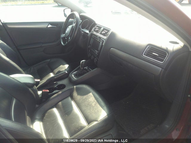 3VWL07AJ2FM338080 Volkswagen Jetta Sedan Highline